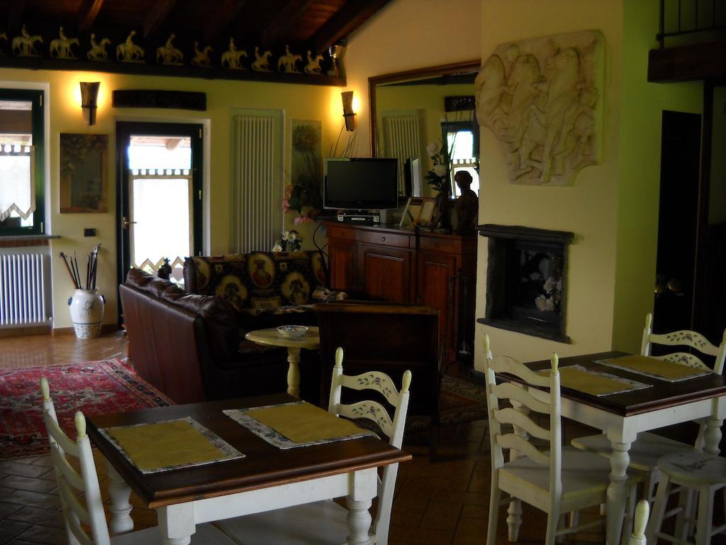 Agriturismo Maiocchi Villa Borgarello Luaran gambar