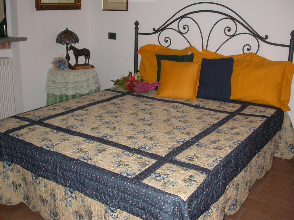 Agriturismo Maiocchi Villa Borgarello Bilik gambar